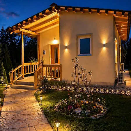 Village -garden House Daias Prázdninový dům